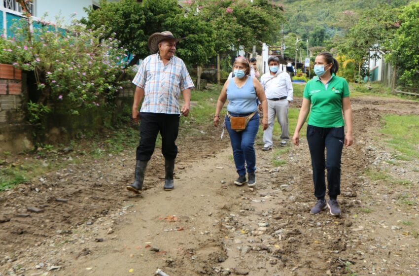  Alcaldía de Neiva busca reubicar familias afectadas por avalancha, en San Luis